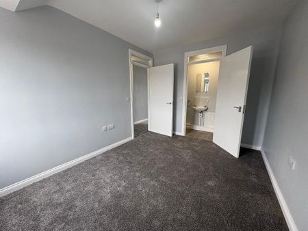 18 Oranmore Street, Belfast, BT13 2RU - Photo 4