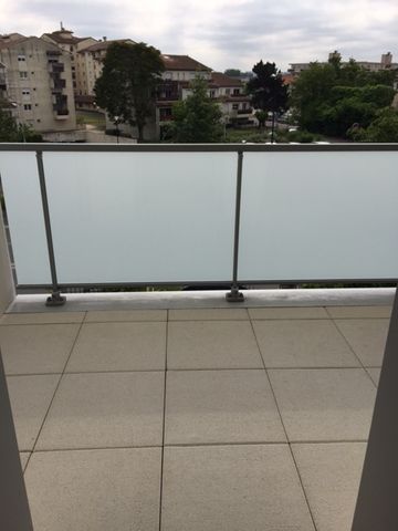 Location Appartement 1 pièce 28m² - Photo 4