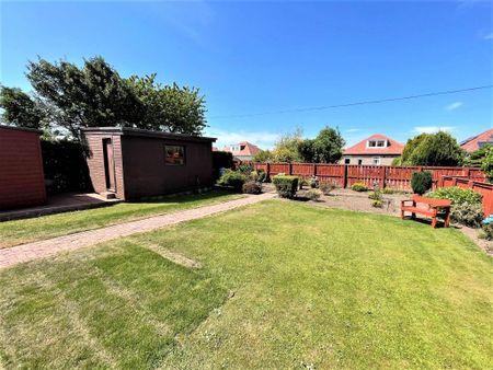 4 bedroom bungalow to rent - Photo 4