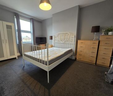 1 bedroom in a house share to rent - Photo 5