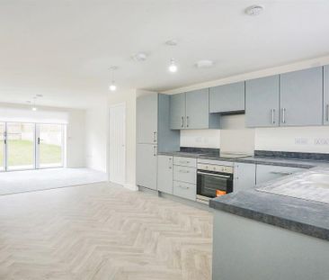 2 bedroom semi-detached house to rent - Photo 4