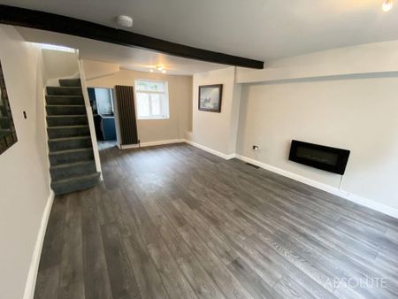 2 bedroom end of terrace house to rent - Photo 3