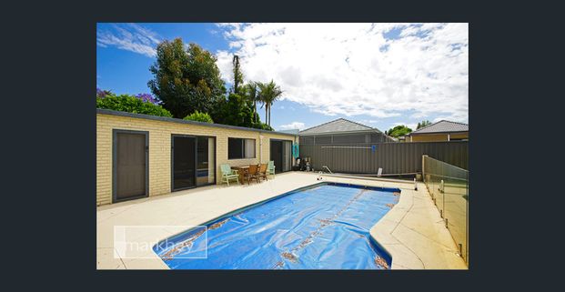 Spacious Living in Rossmoyne Catchment - Photo 1