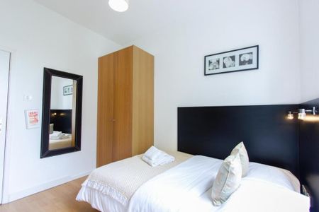 Studio to rent - Photo 2