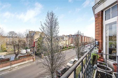3 bedroom flat to rent - Photo 5