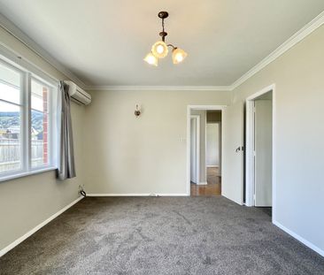 Newly Renovated 2 Bedroom Unit in Trentham - Photo 3