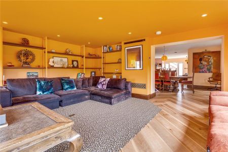 5 bedroom detached house to rent - Photo 4