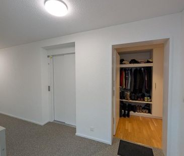 moderne 2.5-Zimmer-Wohnung mit eigenem Waschturm - Foto 6