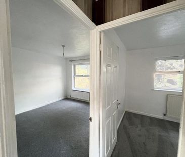 3 bedroom detached house to rent - Photo 6