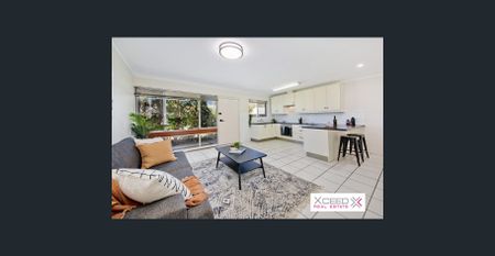 Coastal Villa Living in Scarborough - Photo 4