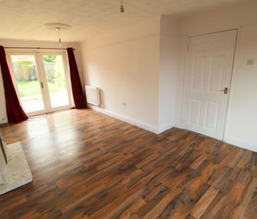 3 Bed Terraced House To Rent - Photo 2