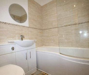 Centre Street, Heckmondwike, WF16 - Photo 4