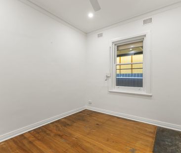 This is a massive home will suit large family - car enthusiast - tr... - Photo 6