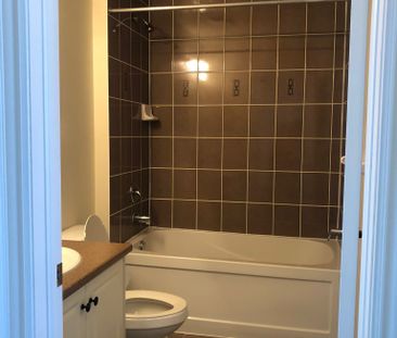 For Lease - 110 Mcdonnell Crescent, Bradford West Gwillimbury, Ontario - Photo 6