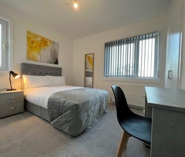 1 bedroom in a flat share to rent - Photo 3