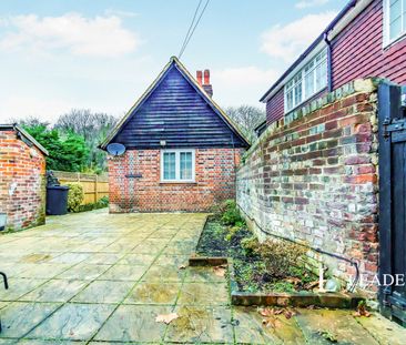 2 bedroom house to rent High Street, Brasted, Westerham, Kent, TN16 - Photo 1