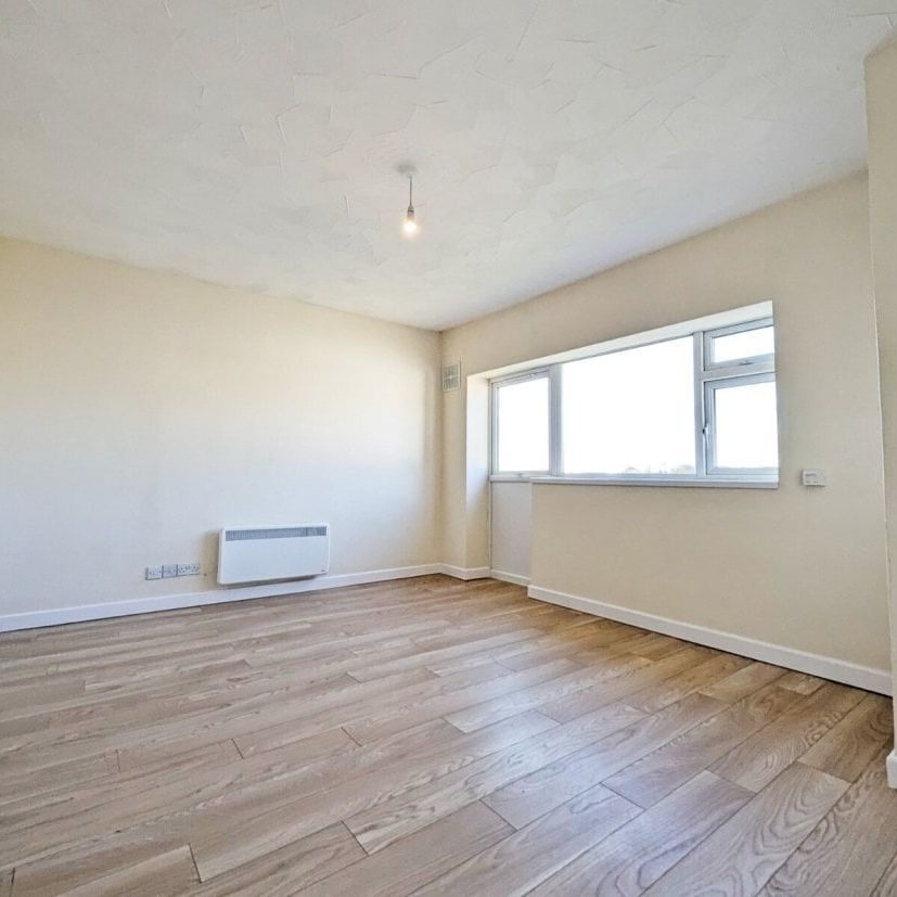 Hendre, Brynmawr, EBBW VALE - Photo 1