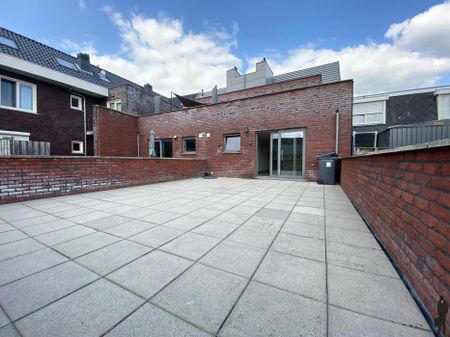 Ruim appartement in het centrum van Baarle-Hertog met dakterras van 23 m²! - Photo 4