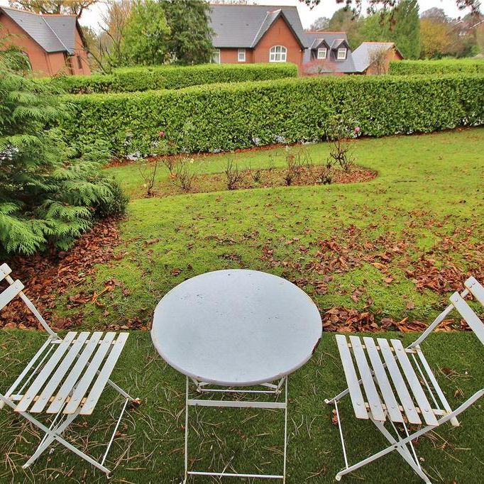 2 bedroom maisonette to rent - Photo 1