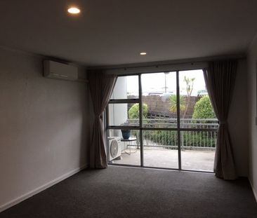 Great Onehunga Apartment Living - Photo 6