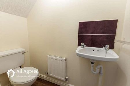 Pipers Court, Codnor, NG16 - Photo 5