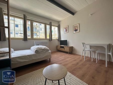 Location Appartement 1 pièce 24m² NIORT 79000 - Photo 3