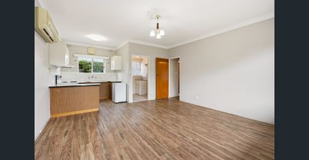 Modern & Spacious 2-Bedroom Unit in a Highly Convenient Location - Photo 3