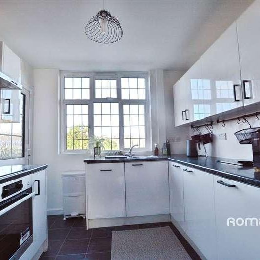 Green Tiles, Green Tiles Lane, Denham, UB9 - Photo 1