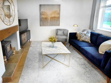 3 Bed, House - Photo 2