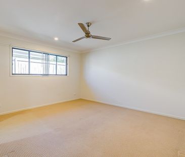 Beautiful Four Bedroom Home In Walking Distance to Pimpama College! - Photo 6