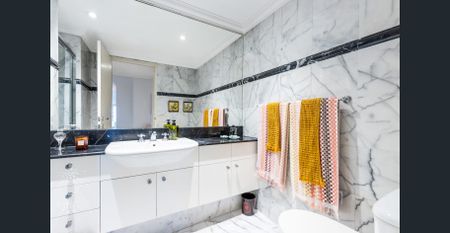 Villard – Designer Fully Furnished 2-Bedroom Apartment in the Heart of Potts Point - Photo 4