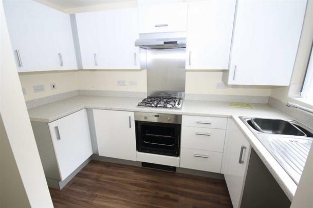 2 BED End of terrace house To rent - Photo 1
