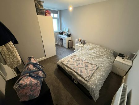 Market Street, Church Gresley, DE11 - Photo 4