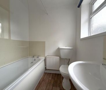 2 bedroom terraced house to rent - Photo 6