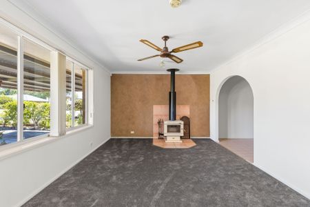 Well Equipped Family Home in a Great Location - Photo 2