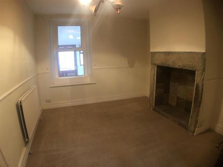 3 bedroom terraced house to rent - Photo 2