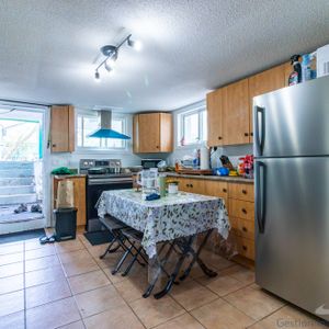 À Louer - 40 Rue Saint-Hyacinthe #1 - Photo 3
