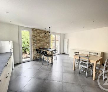 Location Maison 4 pièces 80m² LES MARTRES DE VEYRE 63730 - Photo 1