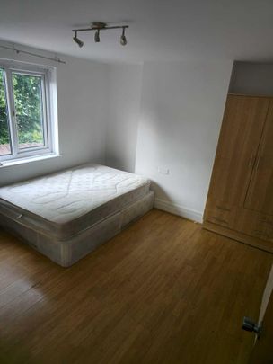 5 bedroom detached house to rent - Photo 1