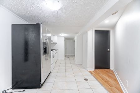 For Lease - 400 Glenholme Avenue Unit# Lower B, Toronto, Ontario - Photo 2