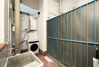 Carrer de Sardenya, Barcelona, Catalonia 08018