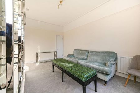 3 bedroom maisonette to rent - Photo 4