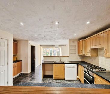 3 bedroom property to rent - Photo 3