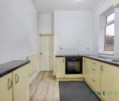 3 BEDROOM House - Semi-Detached - Photo 3