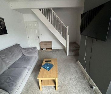3 bedroom flat to rent - Photo 5