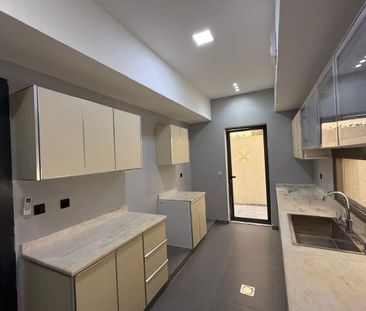 **Townhouse – Three bedrooms and living room – Mai - Photo 1