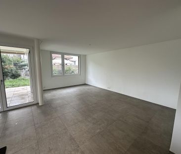 Moderne 2.5-Zimmer-Neubauwohnung im Herzen von Hirschthal - Photo 2