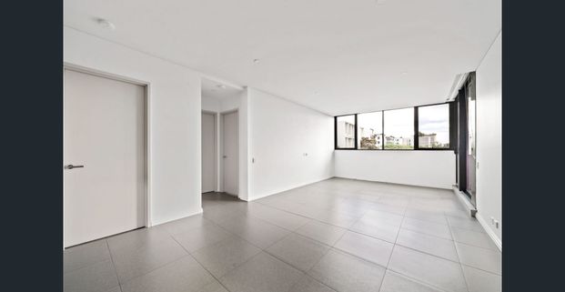 Luxury three-bedroom apartment in prestigious complex - Photo 1