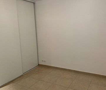 Appartement Nimes avec terrasse " rue Descartes", - Photo 1