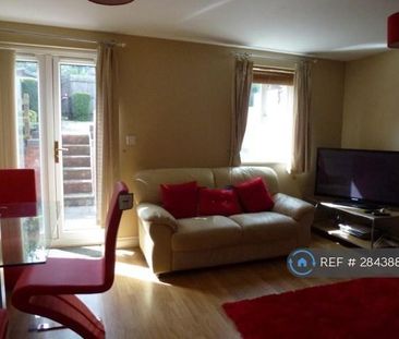 1 bedroom in a house share to rent - Photo 2